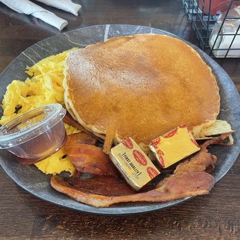 Apple Fritter - Granny Pack - Burgers Near Me - San Mateo, California Apple Fritter - Granny Pack - Burgers Near Me - San Mateo, California