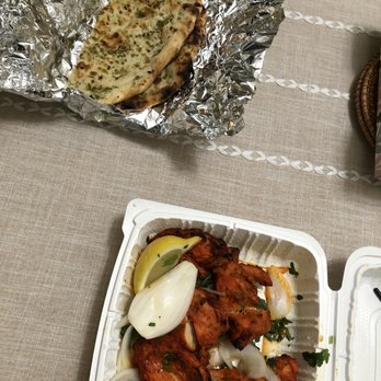 Himalayan Kitchen - 2 Piece Fire Naan, Chicken Tikka Kebab - Himalayan/Nepalese Near Me - Mountain View, California