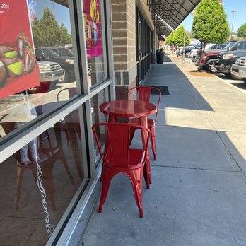 Edible Arrangements - Outside seating - Florists Near Me - Hoover, Alabama
