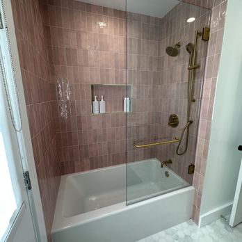 Golden Age Builders - Guest shower - General Contractors Near Me - Los Angeles, California Golden Age Builders - Guest shower - General Contractors Near Me - Los Angeles, California