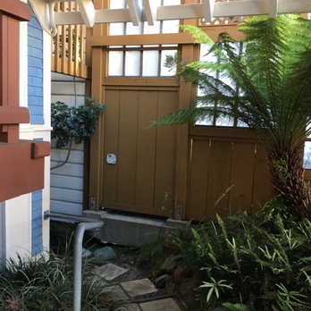 Folk - Walkway to the studio - Trainers Near Me - San Francisco, California