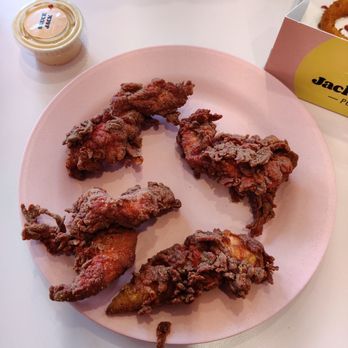 Jack Le Coq - 4 red chicken tender. Suppose to be spicy and taste like beets - Chicken Shop Near Me - Laval, Quebec