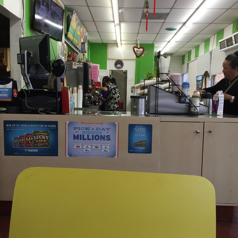 Donut Den - Very nice employees - Donuts Near Me - Torrance, California