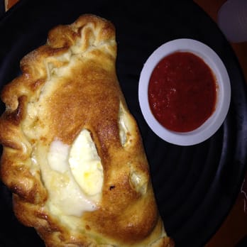 Blue Highway Pizza - Calzone - Pizza Near Me - Micanopy, Florida