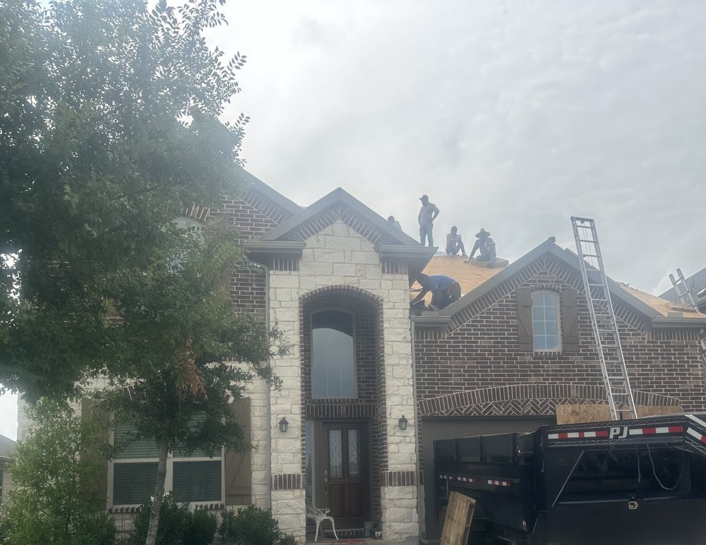 Slide of Four G Roofing