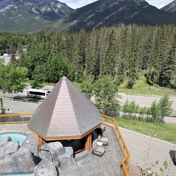 Hotel Canoe & Suites - Hotels Near Me - Banff, Alberta