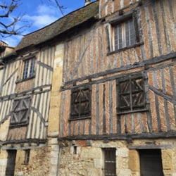 Bergerac - Almost Tudor style buildings