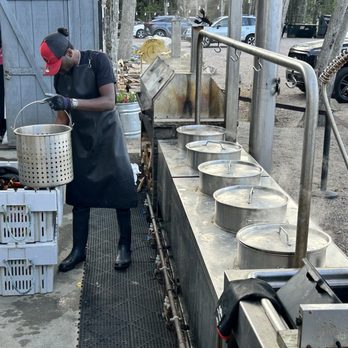 Bar Harbor Lobster Pound - Bucket colanders of lobster. Look at how many - Seafood Near Me - Bar Harbor, Maine
