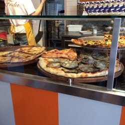 Frida - Sfilza di tranci di pizze e ripiene :Q__