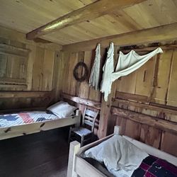Island Farm - Bedroom area