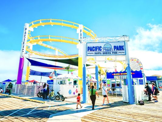 Pacific Park on the Santa Monica Pier by null