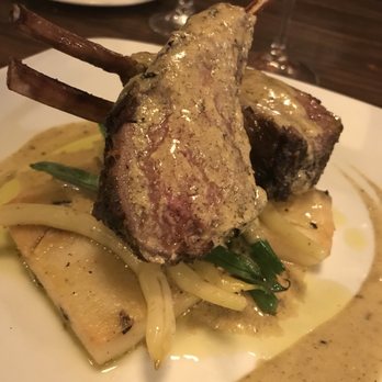 A Tavola Bistro - Mediterranean Near Me - Whitby, Ontario