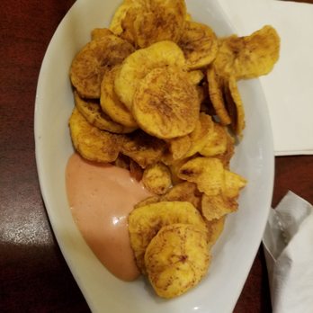 El Cafetal - Complimentary plantain chips. - Colombian Near Me - Indian Trail, North Carolina
