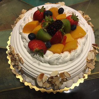 J.J. Bakery - Vanilla cake with strawberry filling! - Bakeries Near Me - Irvine, California