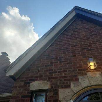 Clean Master Service - The cream side is before - Gutter Services Near Me Clean Master Service - The cream side is before - Gutter Services Near Me