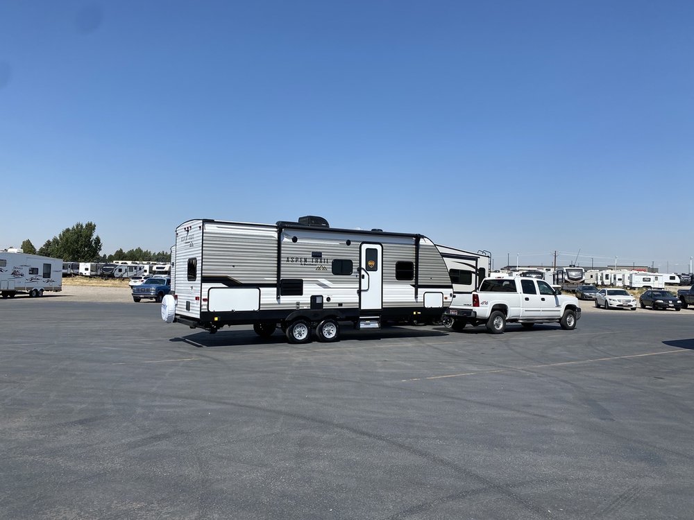 SMITH RV with 15 real customer photos Updated August 2024 17