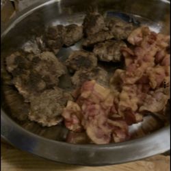 Walnut RV Park - Homemade desserts as we checked in