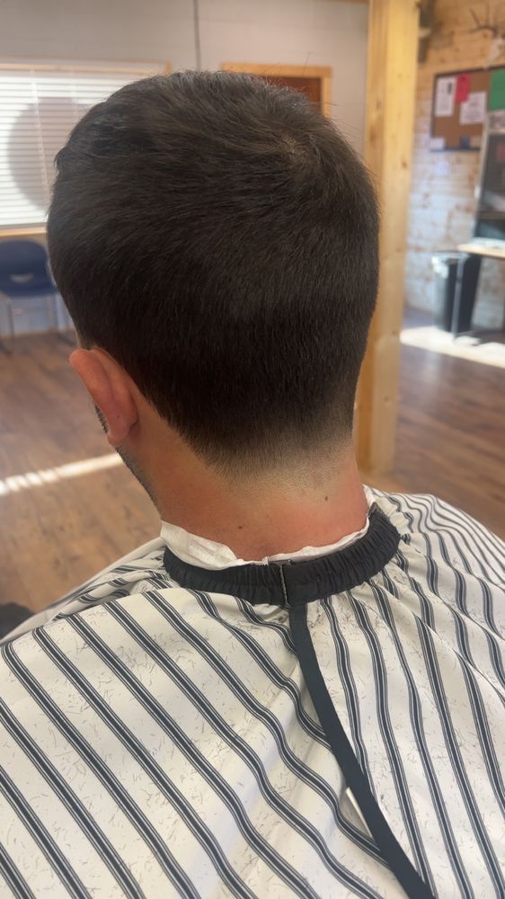 Johnny Dee's Barbershop Logo