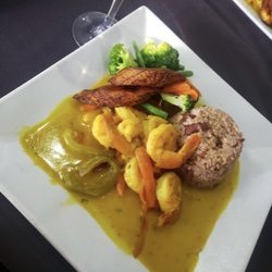 The Sand Bar - Curry shrimp w rice and peas