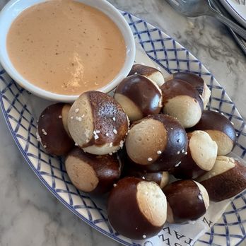 Swift Tavern - PRETZEL BITES - Bars Near Me - Chicago, Illinois