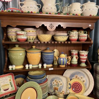Manor House Antique Mall - Longaberger and various other pottery pieces. - Antiques Near Me - Indianapolis, Indiana