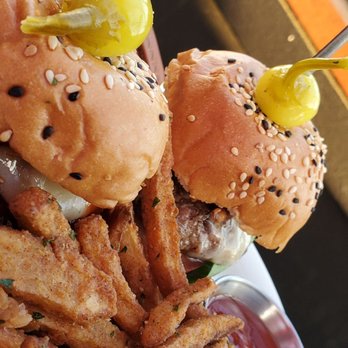 Horno 320 - Sliders were delicious. - Pizza Near Me - Tijuana, BCN