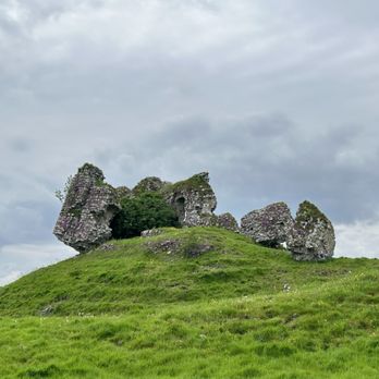 Clonmacnoise - Landmarks & Historical Buildings Near Me