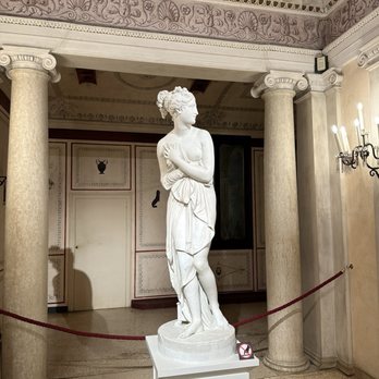 Museo Correr - Museums Near Me - Venezia, VE
