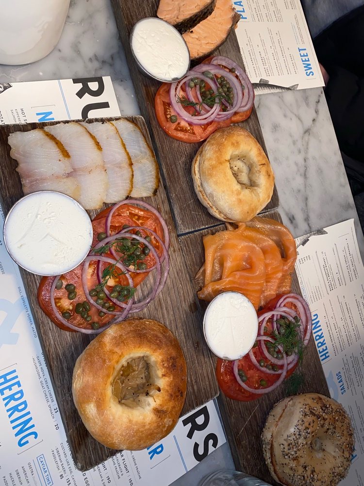 Russ & Daughters Cafe