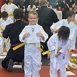 United Self Defense Academy - Getting his yellow belt