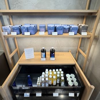 Blue Bottle Coffee - Drinks - Coffee & Tea Near Me - Santa Rosa, California
