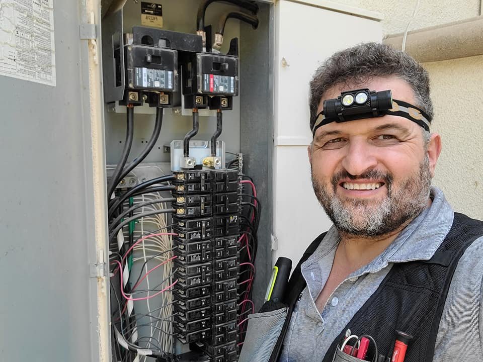 Slide of DNZ Electrical Services