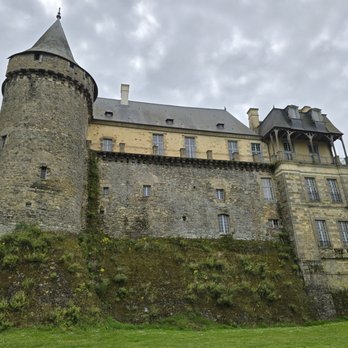 Chateau de Chateaugiron - Castles Near Me - Châteaugiron, 35