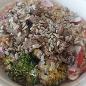 La Finca Bowls - Byob - steak, rice, corn, peppers/onion, chickpeas, broccoli, spicy Mayo and sunflower seeds - New American Near Me - Albuquerque, New Mexico