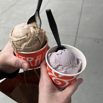 Salt & Straw - Snickerdoodle (left) & honey lavender (right) - Ice Cream & Frozen Yogurt Near Me - San Ramon, California