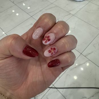 Orange Nails Bar - Gel X Nails with flower design - Nail Salons Near Me - Orange, California Orange Nails Bar - Gel X Nails with flower design - Nail Salons Near Me - Orange, California