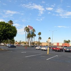 Los Altos Market Center - Parking lot