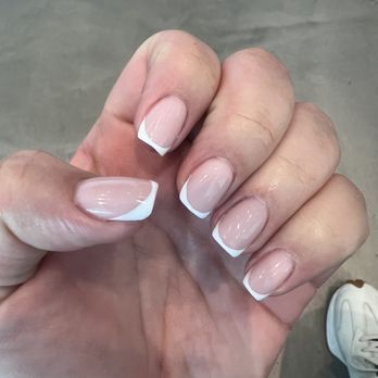 Da Beauty Bar - French Gel Maní - Nail Salons Near Me - Miami, Florida Da Beauty Bar - French Gel Maní - Nail Salons Near Me - Miami, Florida