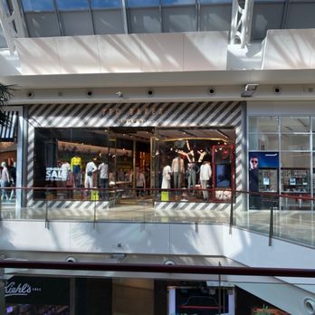 Ted Baker - Men's Clothing Near Me - Orlando, Florida