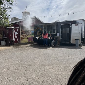 PEACH PIT BISTRO - Updated December 2025 - 93 Photos & 107 Reviews