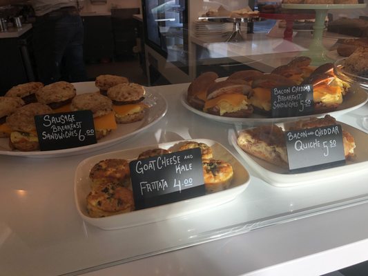 Monday Bakery by null