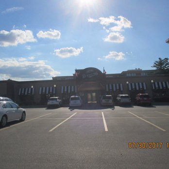 Bennigan's - American Near Me - Urbandale, Iowa