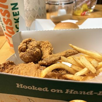 southern classic chicken - Fast Food Near Me - Bossier City, Louisiana