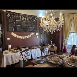 This was our table setup. We had lasagne, Fettuccine with Alfredo, and Spicy Baked Ziti with Sausage. It was so good! This was our table setup. We had lasagne, Fettuccine with Alfredo, and Spicy Baked Ziti with Sausage. It was so good!