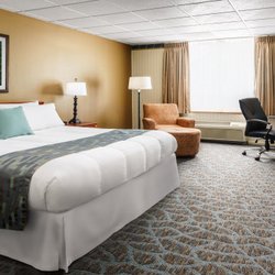 Lakeview Golf Resort & Spa - Standard King Room