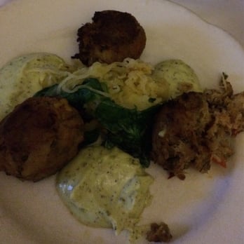 Bar Harbor Inn - Crabcakes - Hotels Near Me - Bar Harbor, Maine Bar Harbor Inn - Crabcakes - Hotels Near Me - Bar Harbor, Maine