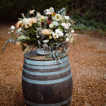 Laughin' Gal Floral - Wedding flowers Laughin Gal Floral - Wedding Planning Near Me Laughin' Gal Floral - Wedding flowers Laughin Gal Floral - Wedding Planning Near Me