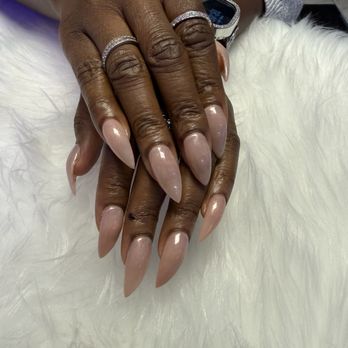 1. Nail Star