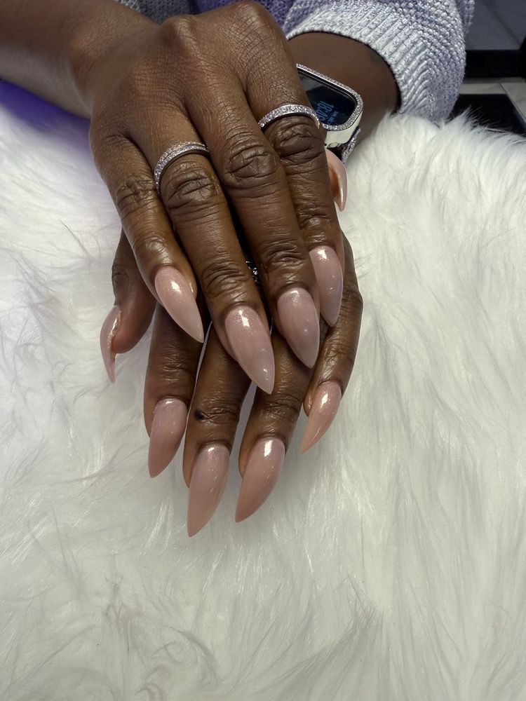 Nail Star Logo