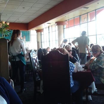 Chi Chi's Pizza - Very busy - Pizza Near Me - Northridge, California Chi Chi's Pizza - Very busy - Pizza Near Me - Northridge, California